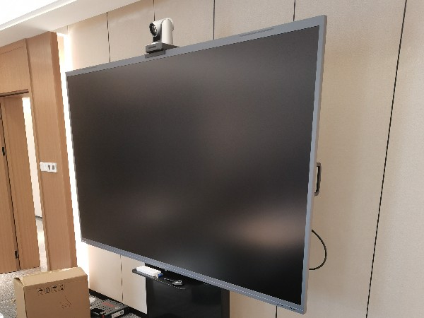 再忙也能谈笑风生？你离霸道总裁只差一台MAXHUB91免费黄片APP