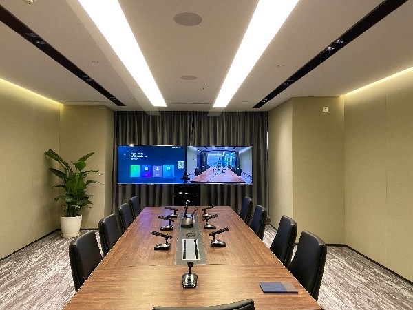 小鱼易连91免费小视频搭配MAXHUB91免费黄片APP，轻松搞定本地+远程会议