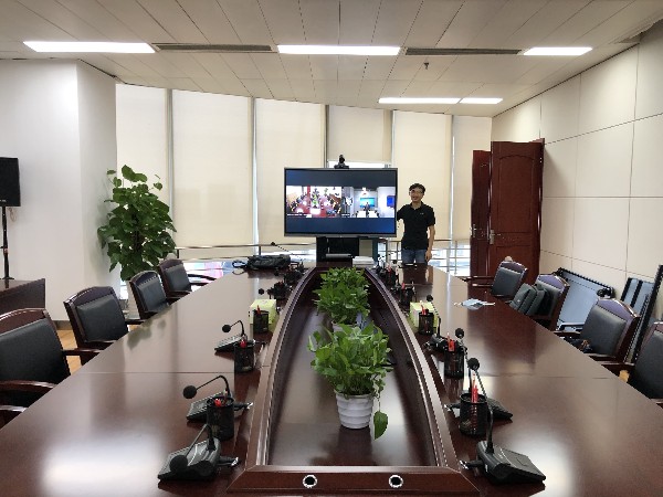 91免费小视频智能硬件设备怎么选？