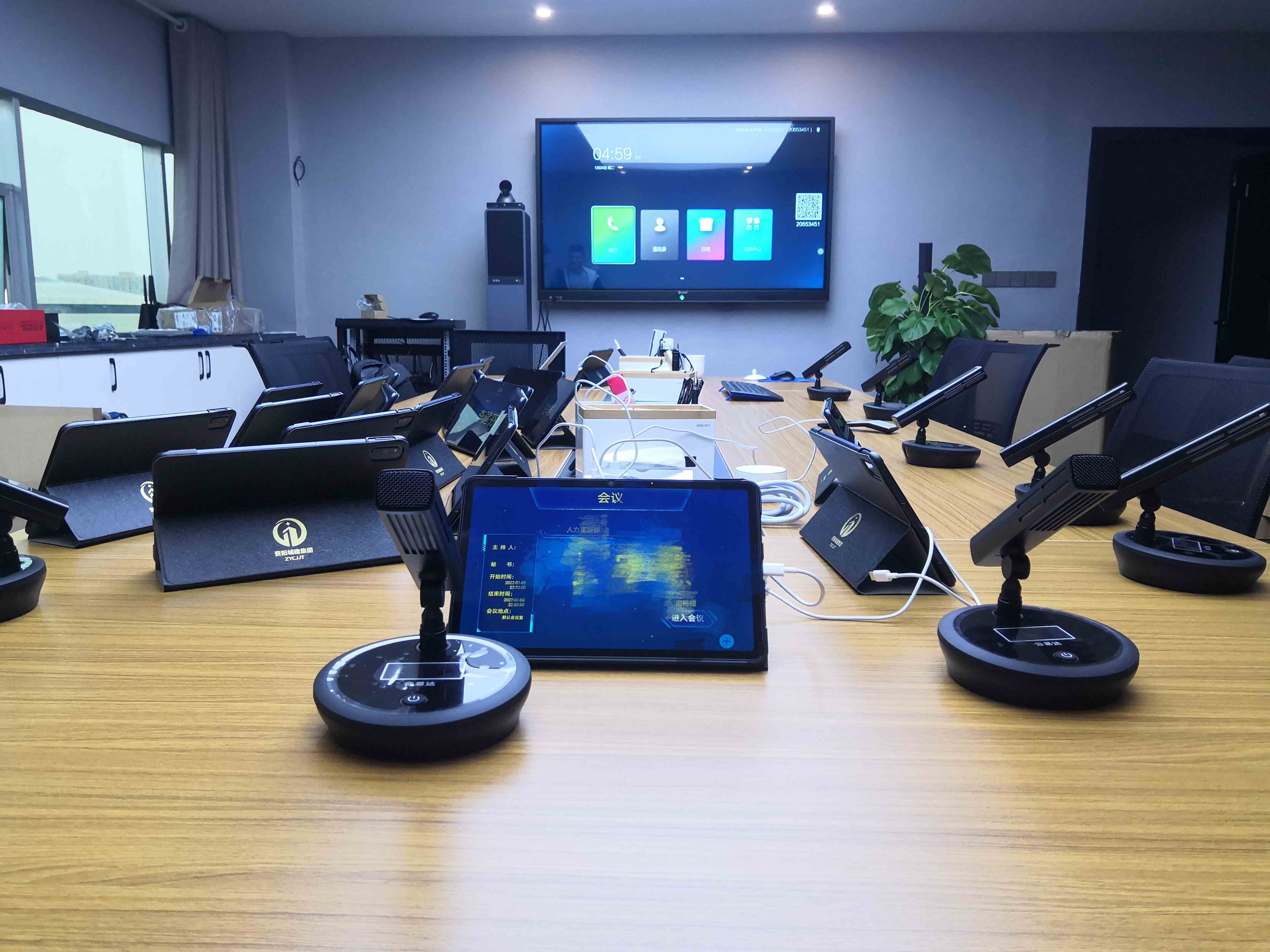 智能会议室需要哪些硬件设备？