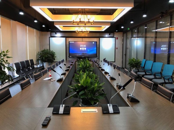 2020年快来了，还在用2002会议老三样开会？试试智能会议设备