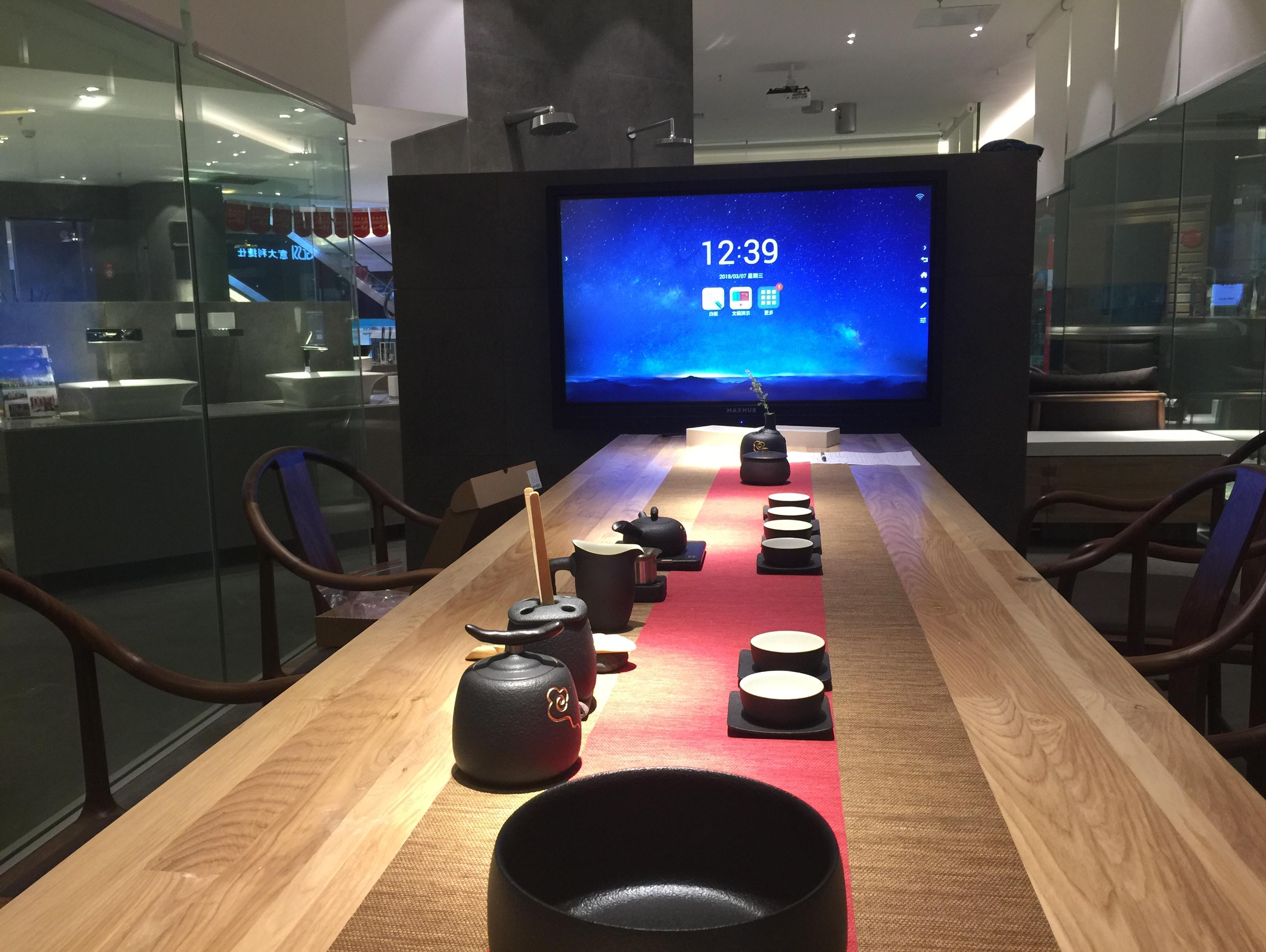 MAXHUB入驻某建筑公司，为客户带来超棒视觉体验