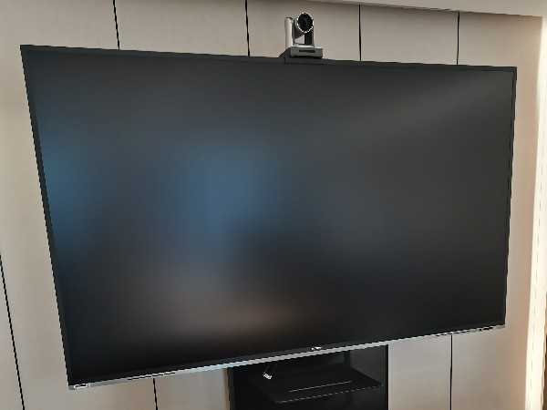 91免费黄网站智能办公设备MAXHUB助国内银行营销开门红